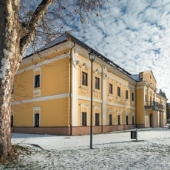 MESTO SNINA: 