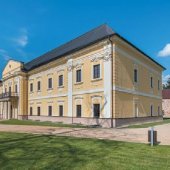 MESTO SNINA: 