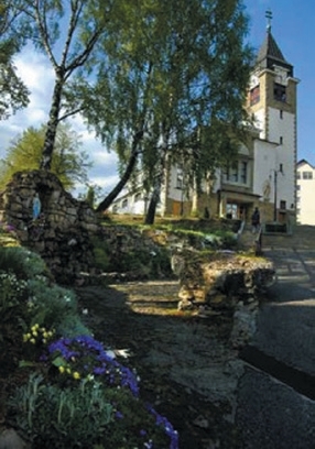 OBEC NOVOŤ: Kostol Narodenia Panny Márie