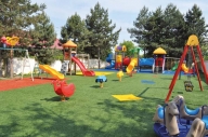OBEC KALNÁ NAD HRONOM: Detské ihrisko