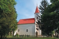OBEC RADOŠINA: Kostol najsvätejšej trojice