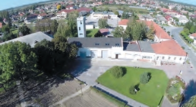 OBEC VLČANY: Centrum obce